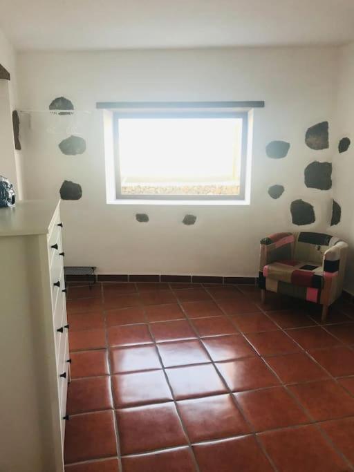 Coqueto Apartamento En El Cuchillo Tinajo Eksteriør billede