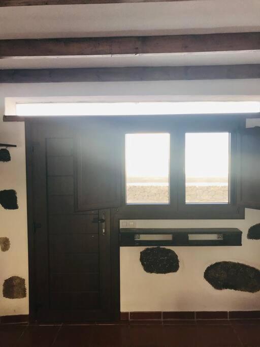 Coqueto Apartamento En El Cuchillo Tinajo Eksteriør billede