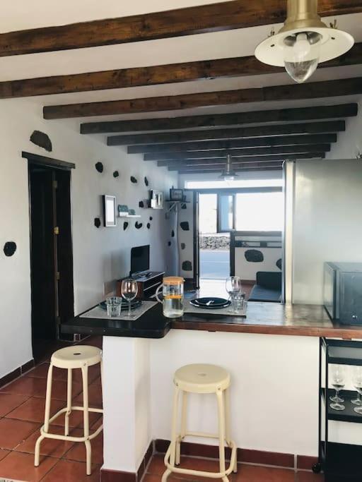 Coqueto Apartamento En El Cuchillo Tinajo Eksteriør billede