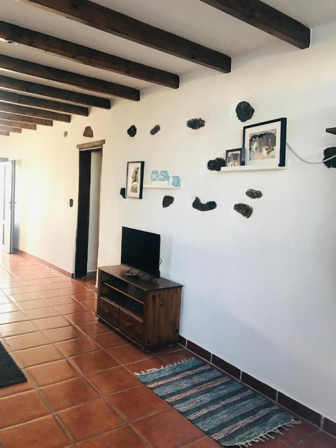 Coqueto Apartamento En El Cuchillo Tinajo Eksteriør billede
